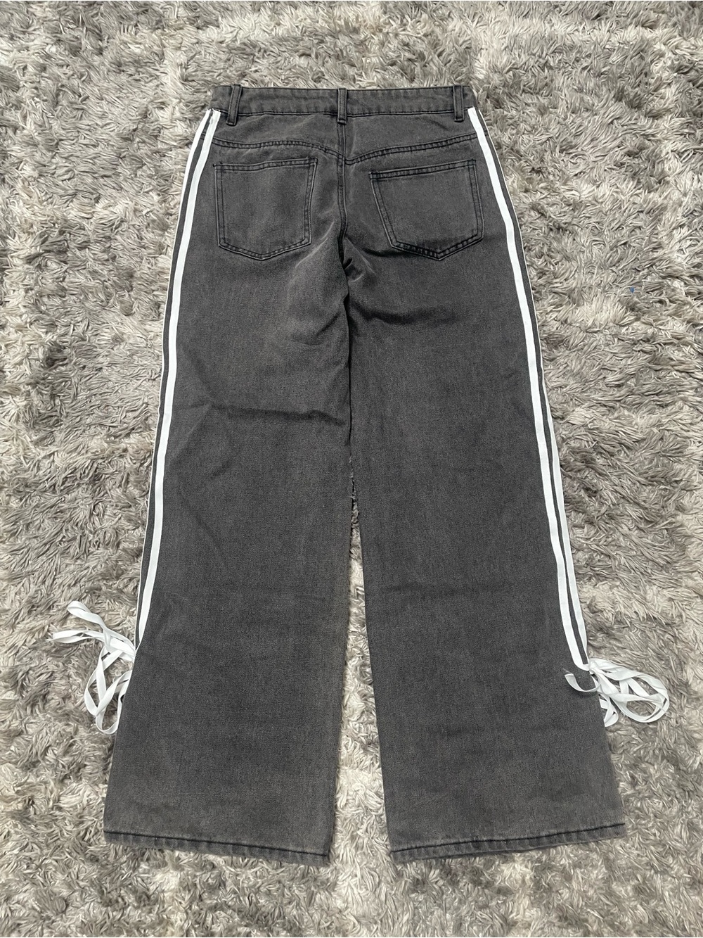Edikted Washed Low Rise Ribbon Jeans Gray Size S - Picture 4 of 7